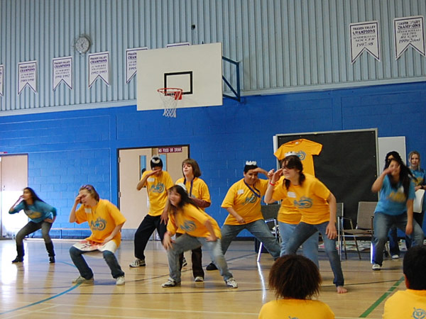 aim08_dance2.fe7ea564052.jpg