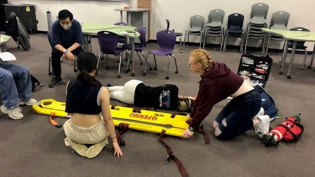 Emergency Medical Responder Program prepares teens and adults as paramedics