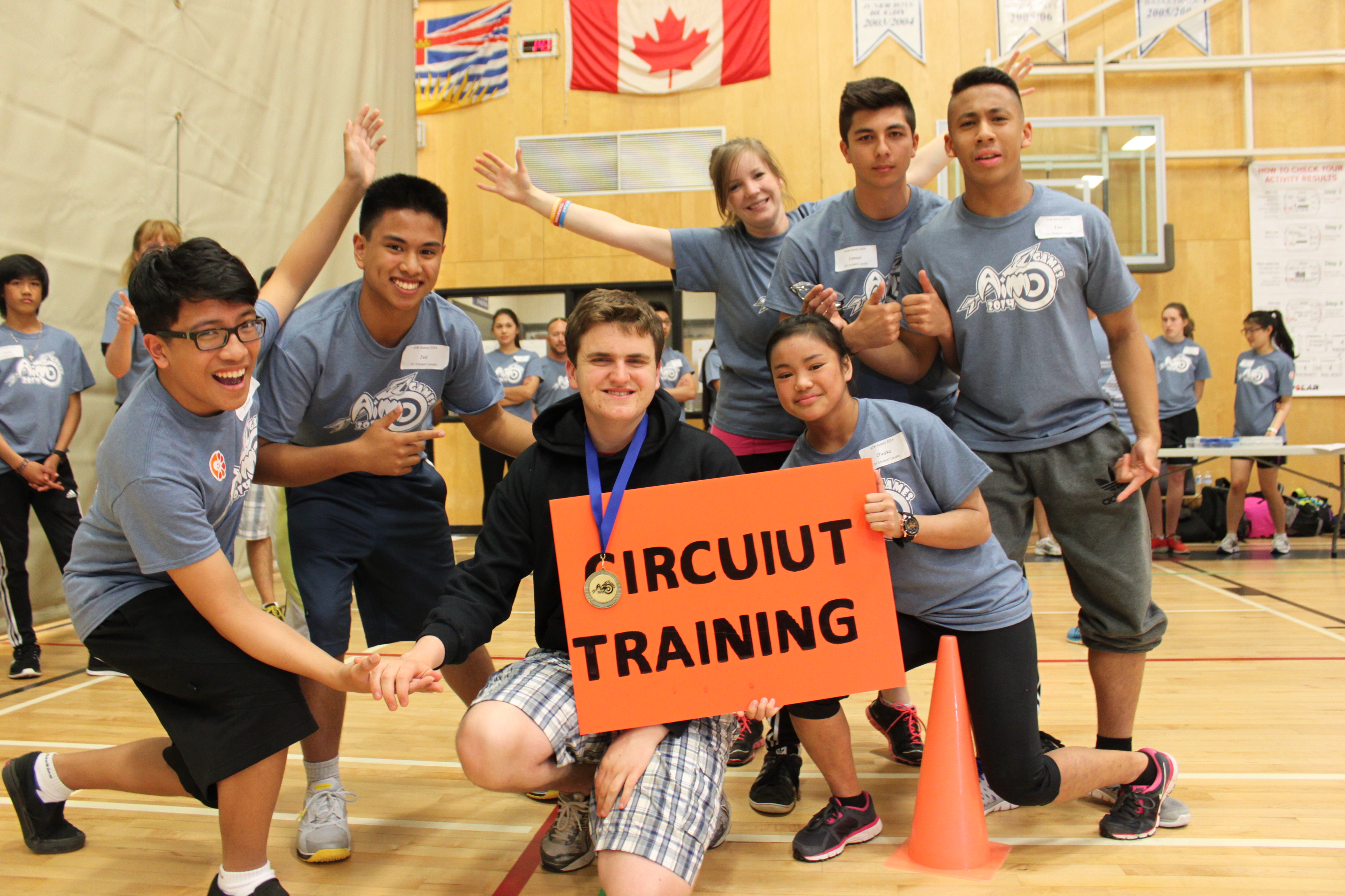 volunteers-surround-winners.be3d2864275.JPG